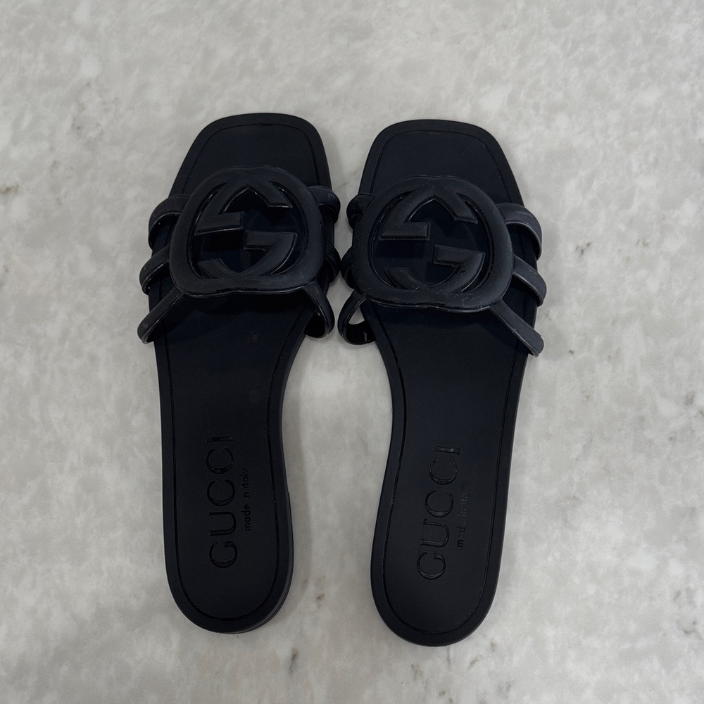 Gucci Black Interlocking G Slide Sandals - Picture 3 of 8